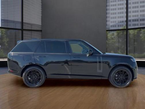 SANTORINI BLACK 2026 Land Rover Range Rover P400 SE 7 Seat