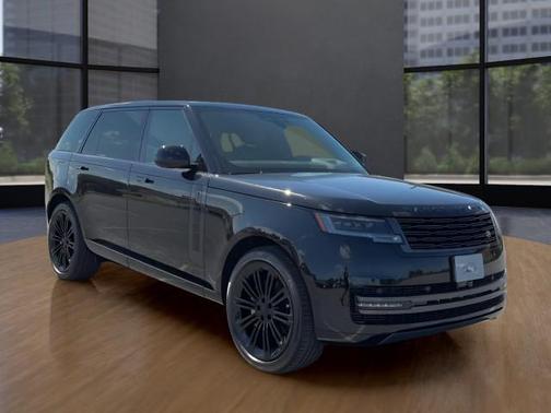 SANTORINI BLACK 2026 Land Rover Range Rover P400 SE 7 Seat