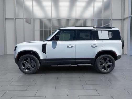 2025 Land Rover Defender 110 P400 S