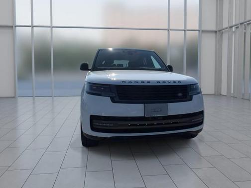 2025 Land Rover Range Rover P400 SE