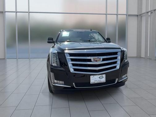 2020 Cadillac Escalade Luxury