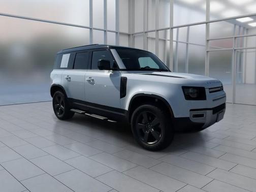 2025 Land Rover Defender 110 P400 S