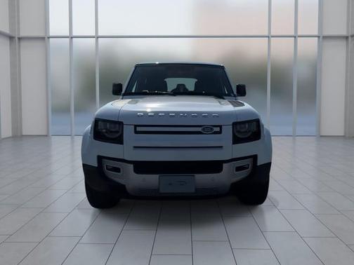 2025 Land Rover Defender 110 P400 S