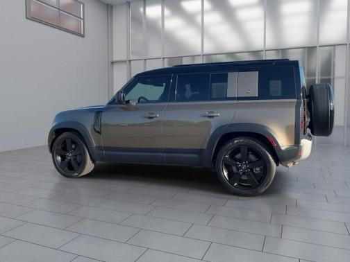2020 Land Rover Defender 110 First Edition