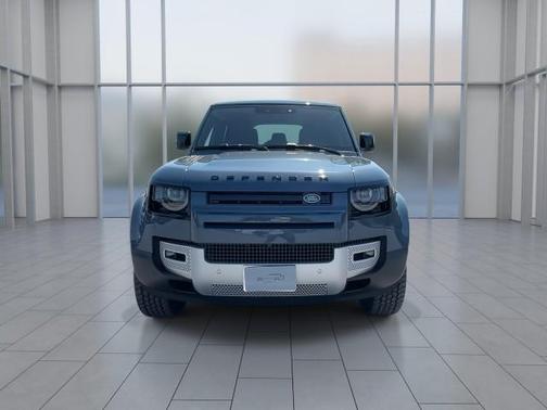 2025 Land Rover Defender 110 P400 S