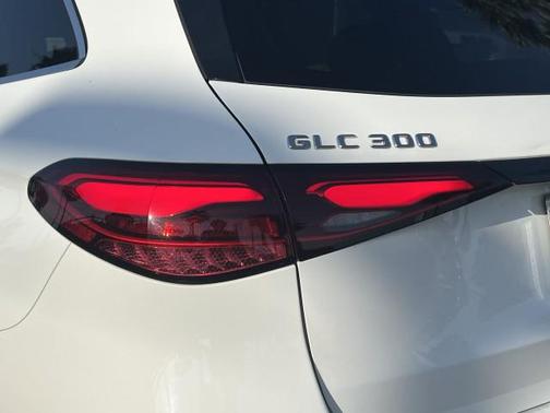 2024 Mercedes-Benz GLC 300 Base