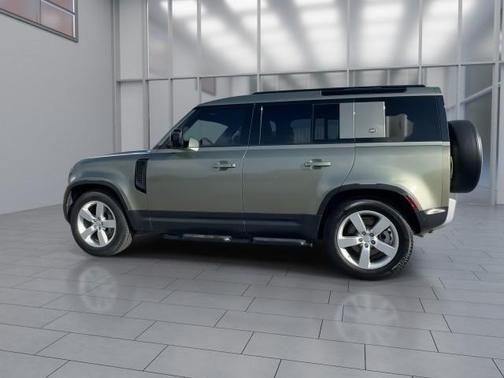 2021 Land Rover Defender 110 SE
