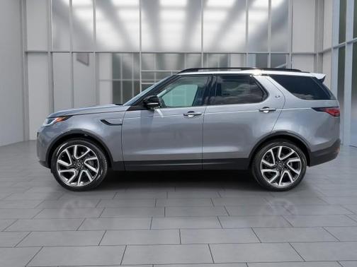 2025 Land Rover Discovery P300 S
