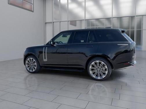 2025 Land Rover Range Rover P400 SE