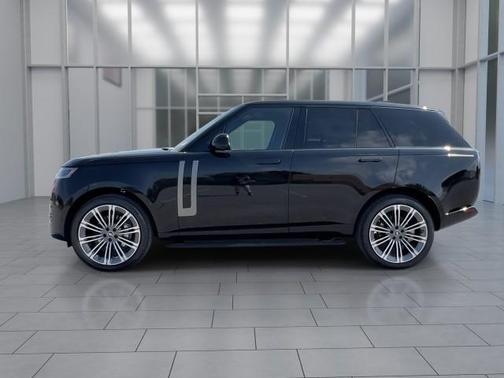 2025 Land Rover Range Rover P400 SE