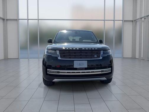 2025 Land Rover Range Rover P400 SE