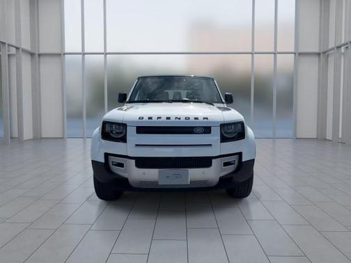 2025 Land Rover Defender 130 P300 S