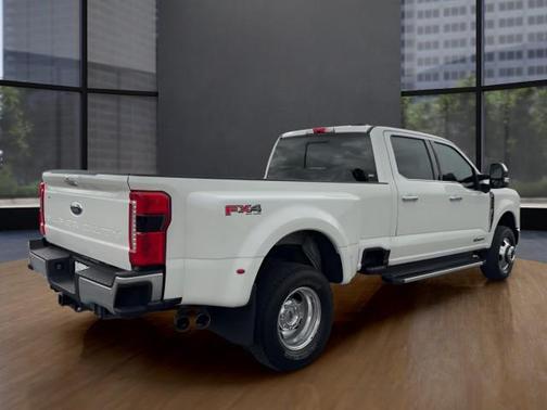 STAR WHITE 2023 Ford F-350 Lariat