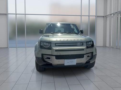 2025 Land Rover Defender 110 P400 X-Dynamic SE
