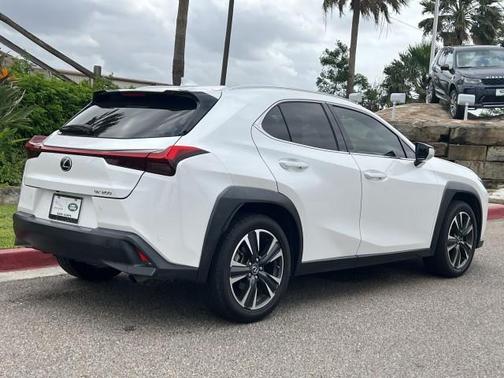 2021 Lexus UX 200 Base