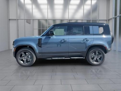 2025 Land Rover Defender 110 P400 S