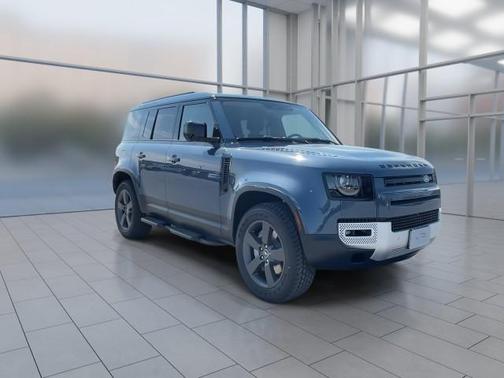 2025 Land Rover Defender 110 P400 S