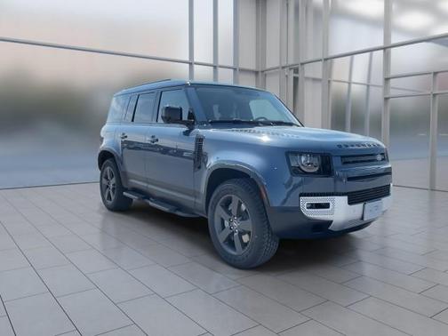 2025 Land Rover Defender 110 P400 S
