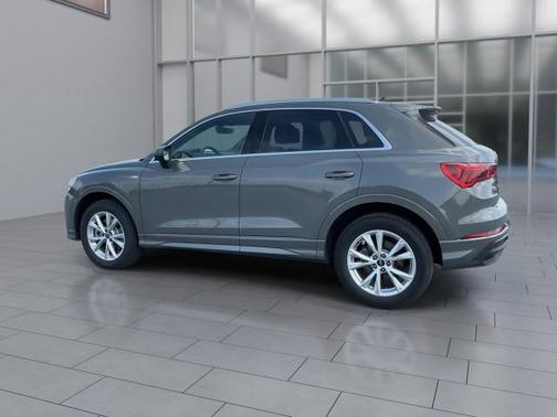 2024 Audi Q3 Premium 45 TFSI S line quattro Tiptronic