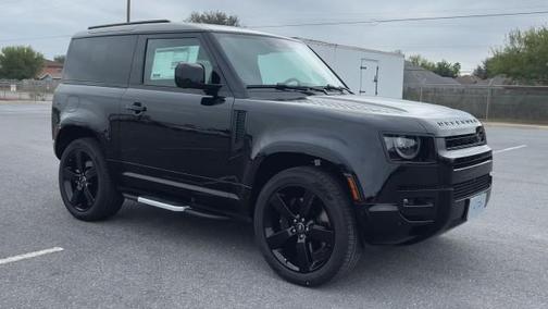 2025 Land Rover Defender 90 P400 X-Dynamic SE