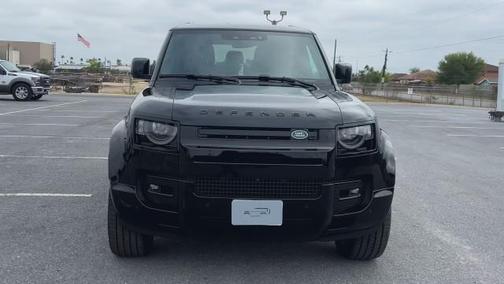 2025 Land Rover Defender 90 P400 X-Dynamic SE