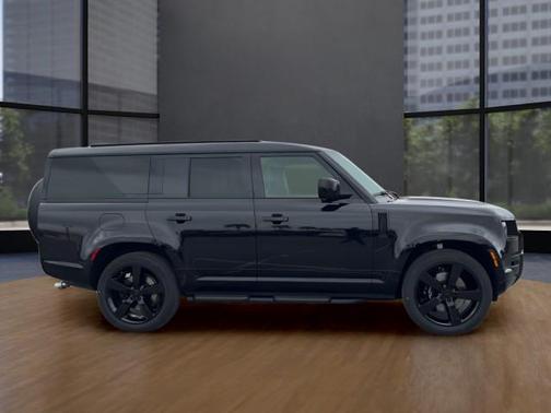 2026 Land Rover Defender V8