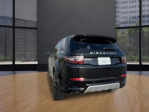 2025 Land Rover Discovery Sport S