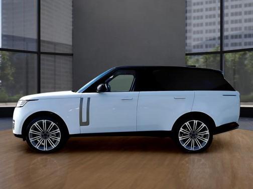 2026 Land Rover Range Rover P530 SE