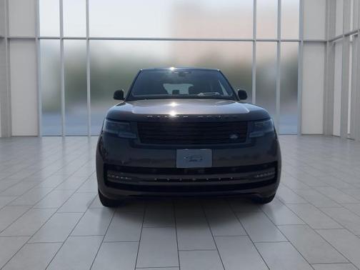 2025 Land Rover Range Rover P400 SE