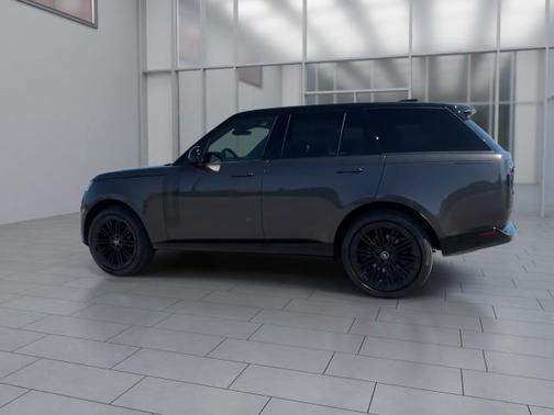 2025 Land Rover Range Rover P400 SE