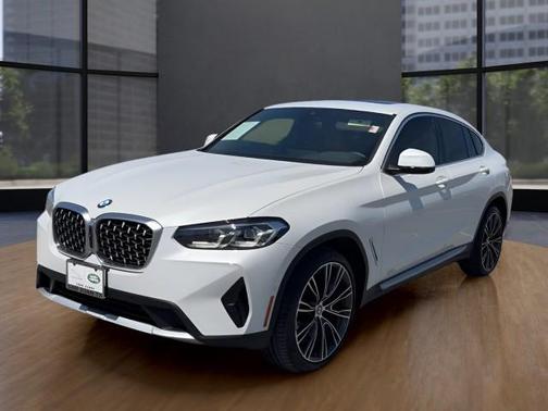 Mineral White Metallic 2025 BMW X4 xDrive30i