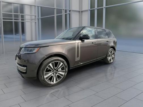 2025 Land Rover Range Rover P530 SE