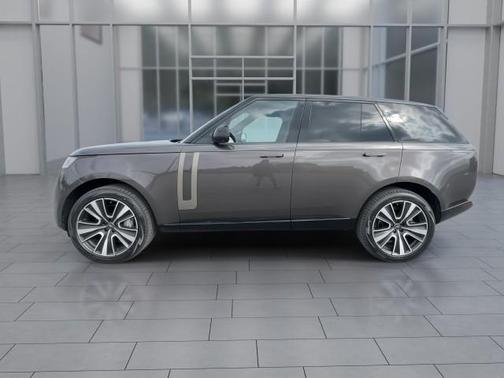 2025 Land Rover Range Rover P530 SE