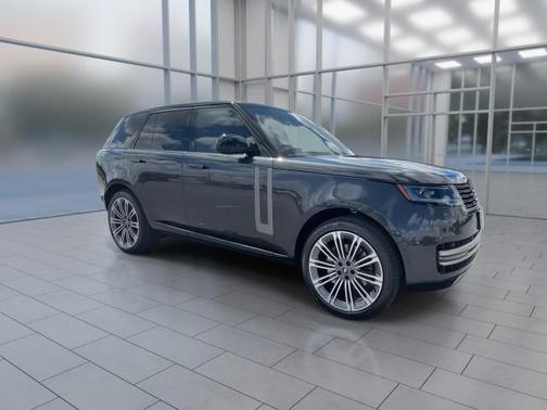 2025 Land Rover Range Rover P400 SE