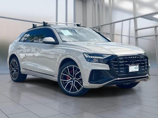 2023 Audi Q8 55 Premium Plus