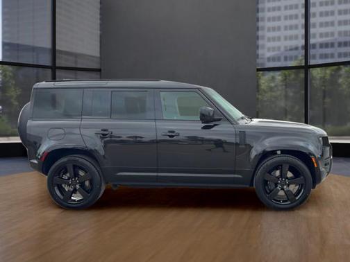 2026 Land Rover Defender P400 X-Dynamic SE