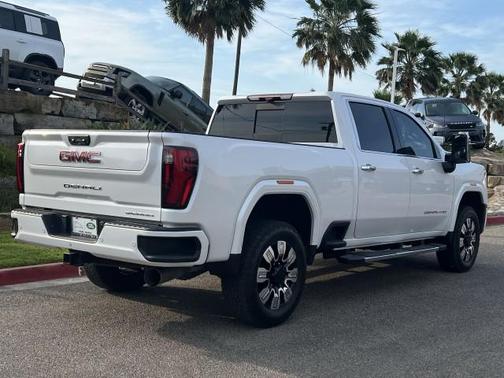 2024 GMC Sierra 2500 Denali