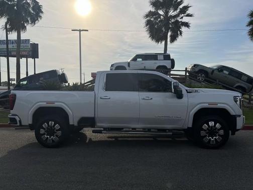 2024 GMC Sierra 2500 Denali