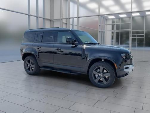 2025 Land Rover Defender 110 P400 S