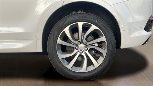 2025 Land Rover Discovery Sport S