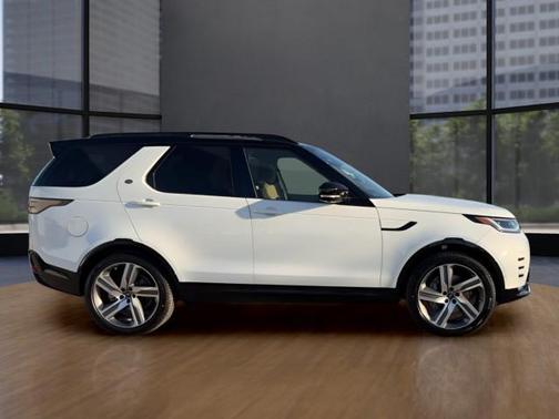 2026 Land Rover Discovery Dynamic SE