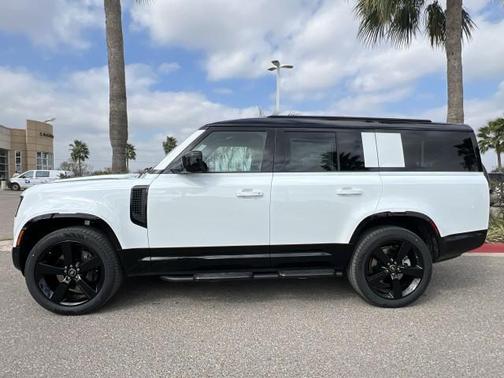 2025 Land Rover Defender 130 P400 X-Dynamic SE