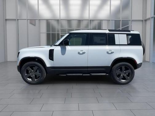 2025 Land Rover Defender 110 P400 S