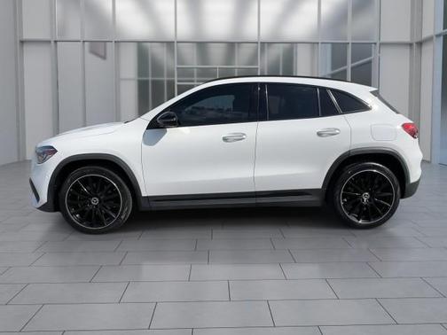 2021 Mercedes-Benz GLA 250 Base 4MATIC