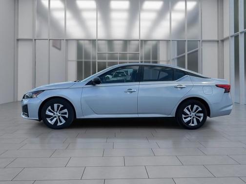 2024 Nissan Altima S FWD