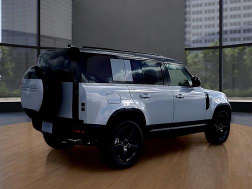2026 Land Rover Defender P300 S