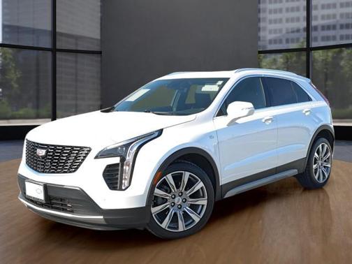 2022 Cadillac XT4 Premium Luxury