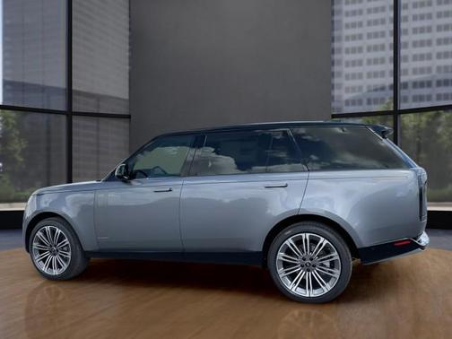 2025 Land Rover Range Rover P400 SE 7 Seat