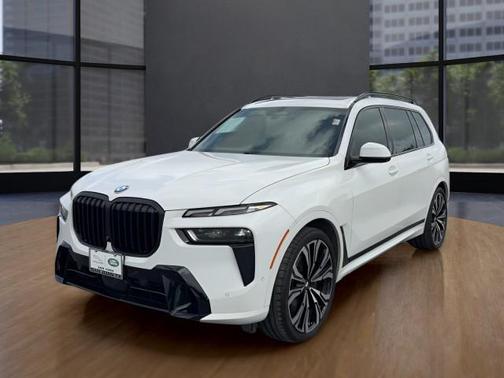 Alpine White 2024 BMW X7 xDrive40i