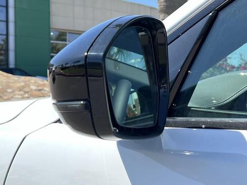 2025 Jaguar F-PACE R-Dynamic S P250 AWD Automatic